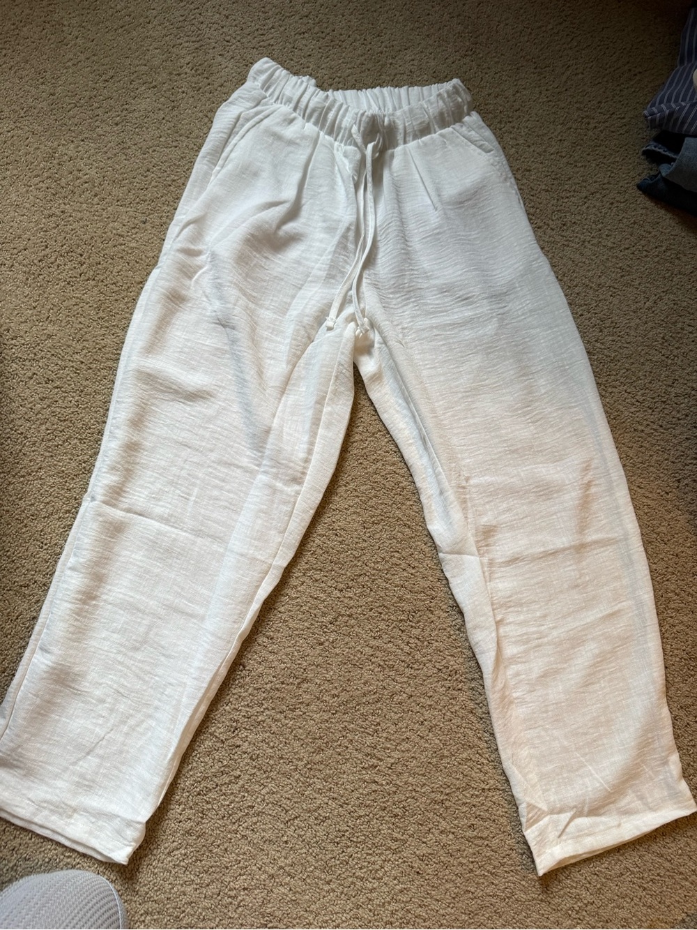 Zenana Outfitters Cream Drawstring Cropped Pants